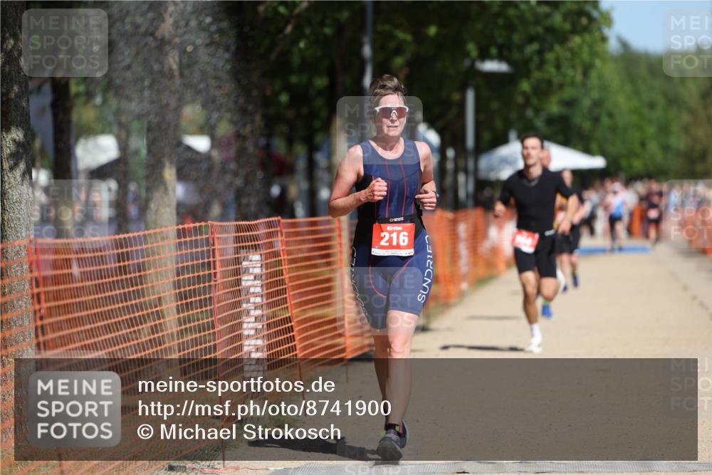 07.09.2025 - 19. Norderstedt Triathlon Michael Strokosch http://msf.ph/oto/8741900 07.09.2025 12:32:13 Laufen 164, 216, 234 meine-sportfotos.de
