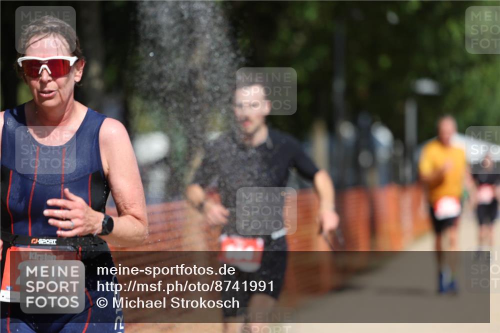 07.09.2025 - 19. Norderstedt Triathlon Michael Strokosch http://msf.ph/oto/8741991 07.09.2025 12:32:16 Laufen 164, 216, 234, 1349 meine-sportfotos.de