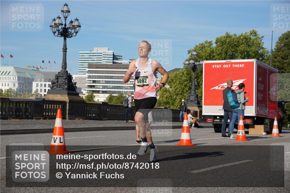 07.09.2025 - BARMER Alsterlauf Yannick Fuchs http://msf.ph/oto/8742018 07.09.2025 09:28:19 Laufen 5892 meine-sportfotos.de