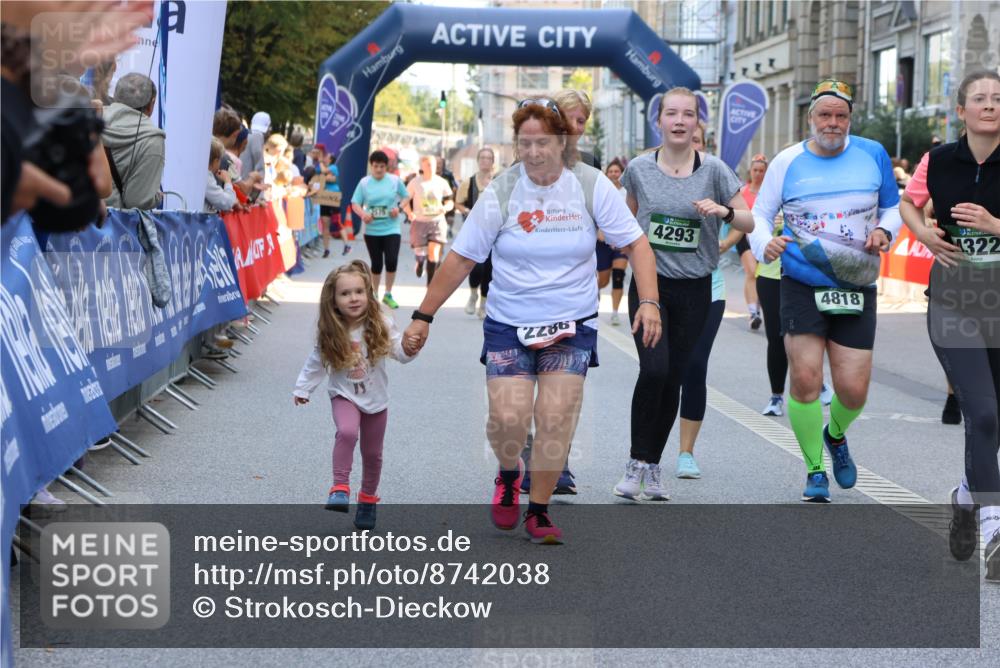 07.09.2025 - BARMER Alsterlauf Strokosch-Dieckow http://msf.ph/oto/8742038 07.09.2025 10:18:23 Ziel 2099, 2267, 2554, 2625, 3084, 3092, 3143, 3499, 4023, 4071, 4477, 4780, 8063 meine-sportfotos.de