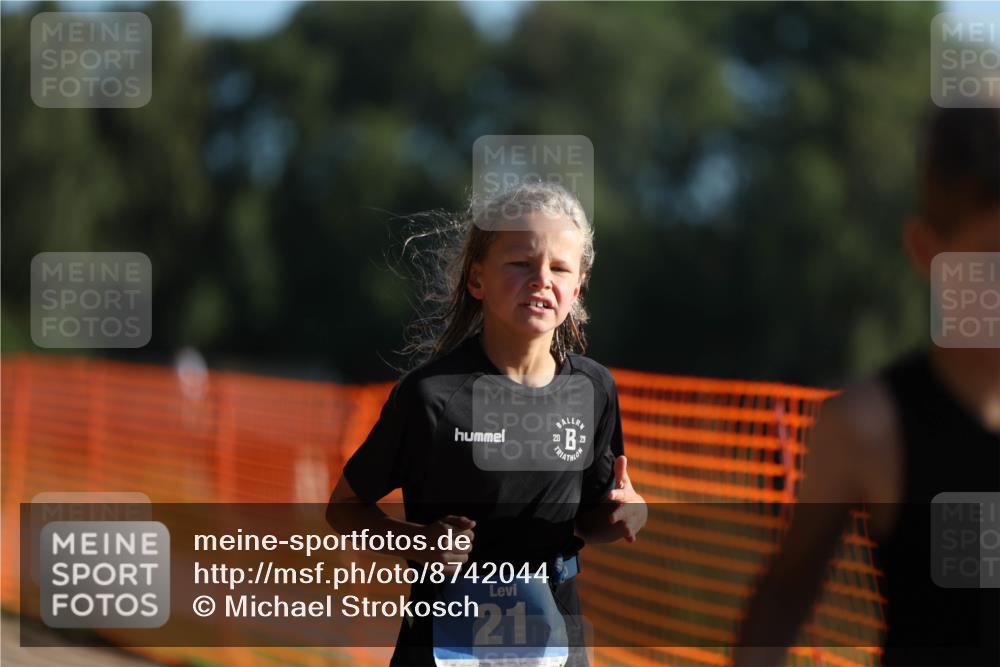 07.09.2025 - 19. Norderstedt Triathlon Michael Strokosch http://msf.ph/oto/8742044 07.09.2025 09:15:56 Laufen 21, 26 meine-sportfotos.de
