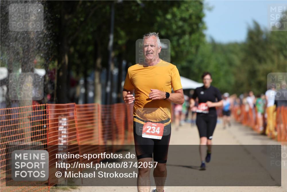 07.09.2025 - 19. Norderstedt Triathlon Michael Strokosch http://msf.ph/oto/8742057 07.09.2025 12:32:20 Laufen 164, 234, 1349 meine-sportfotos.de