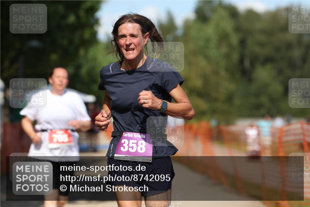 07.09.2025 - 19. Norderstedt Triathlon Michael Strokosch http://msf.ph/oto/8742095 07.09.2025 13:53:07 Laufen 358, 708 meine-sportfotos.de