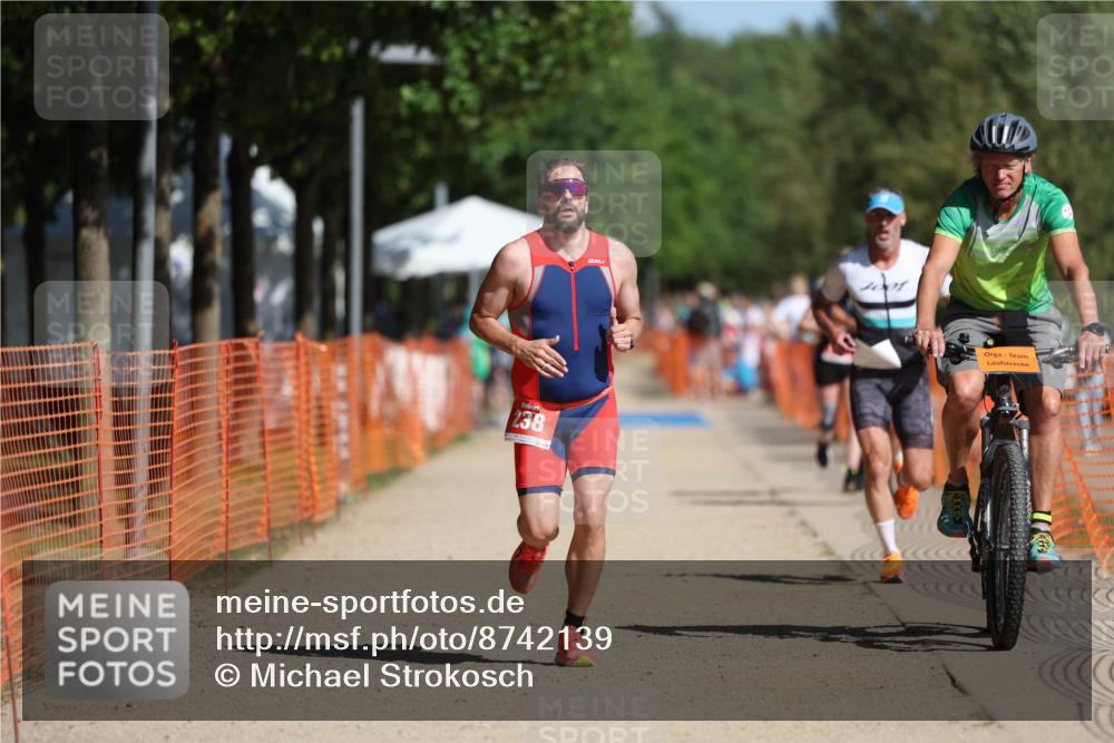 07.09.2025 - 19. Norderstedt Triathlon Michael Strokosch http://msf.ph/oto/8742139 07.09.2025 11:54:31 Laufen 238, 819, 984, 1189 meine-sportfotos.de