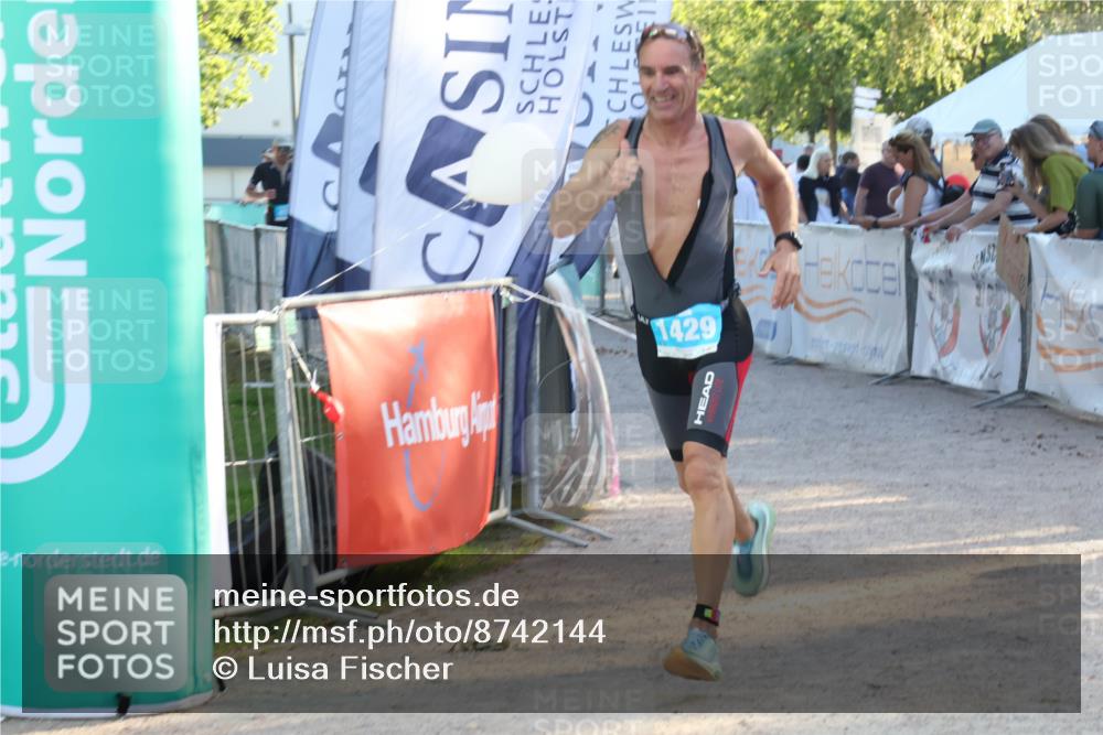 07.09.2025 - 19. Norderstedt Triathlon Luisa Fischer http://msf.ph/oto/8742144 07.09.2025 16:59:42 Ziel 1429 meine-sportfotos.de