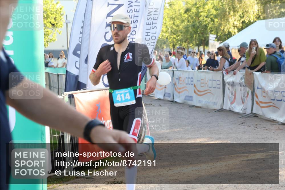 07.09.2025 - 19. Norderstedt Triathlon Luisa Fischer http://msf.ph/oto/8742191 07.09.2025 16:59:49 Ziel 414, 1429 meine-sportfotos.de