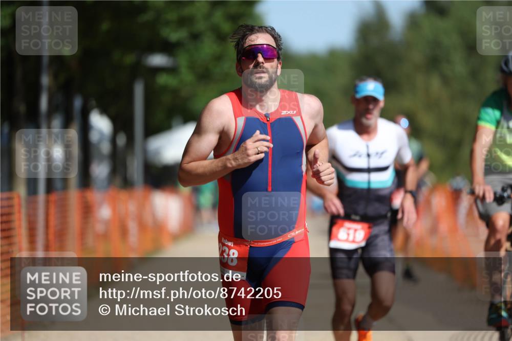 07.09.2025 - 19. Norderstedt Triathlon Michael Strokosch http://msf.ph/oto/8742205 07.09.2025 11:54:34 Laufen 238, 819, 984, 1257, 1395 meine-sportfotos.de