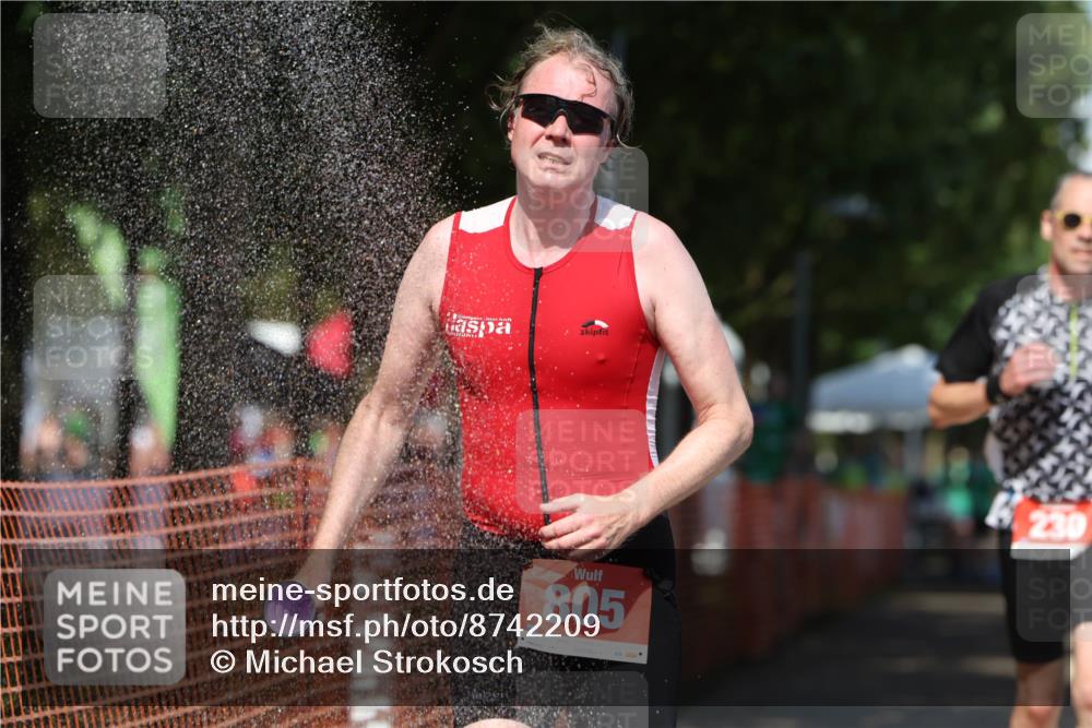 07.09.2025 - 19. Norderstedt Triathlon Michael Strokosch http://msf.ph/oto/8742209 07.09.2025 13:53:23 Laufen 230, 790, 805 meine-sportfotos.de