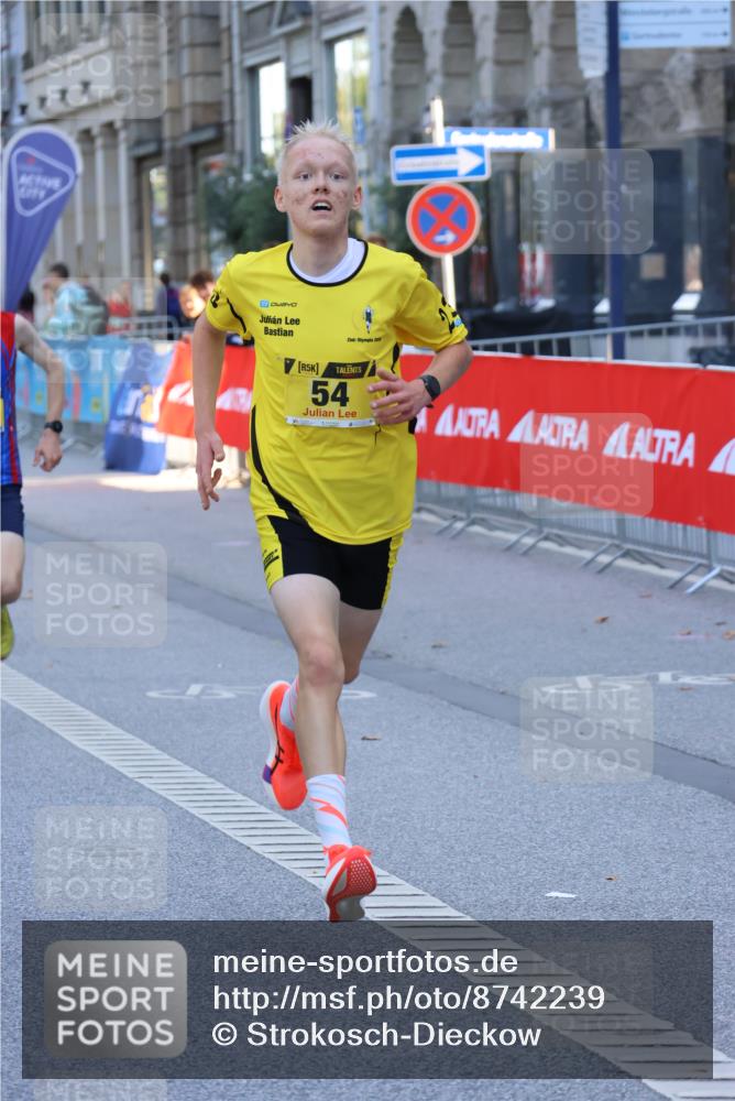 07.09.2025 - BARMER Alsterlauf Strokosch-Dieckow http://msf.ph/oto/8742239 07.09.2025 11:18:20 Ziel  meine-sportfotos.de