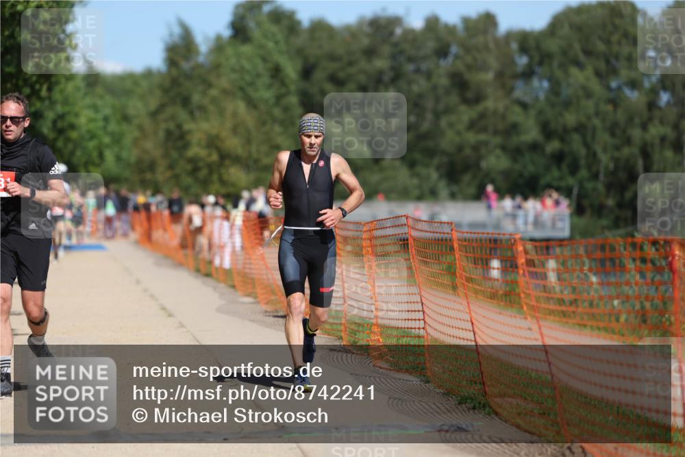 07.09.2025 - 19. Norderstedt Triathlon Michael Strokosch http://msf.ph/oto/8742241 07.09.2025 13:08:04 Laufen 150, 698, 1331 meine-sportfotos.de