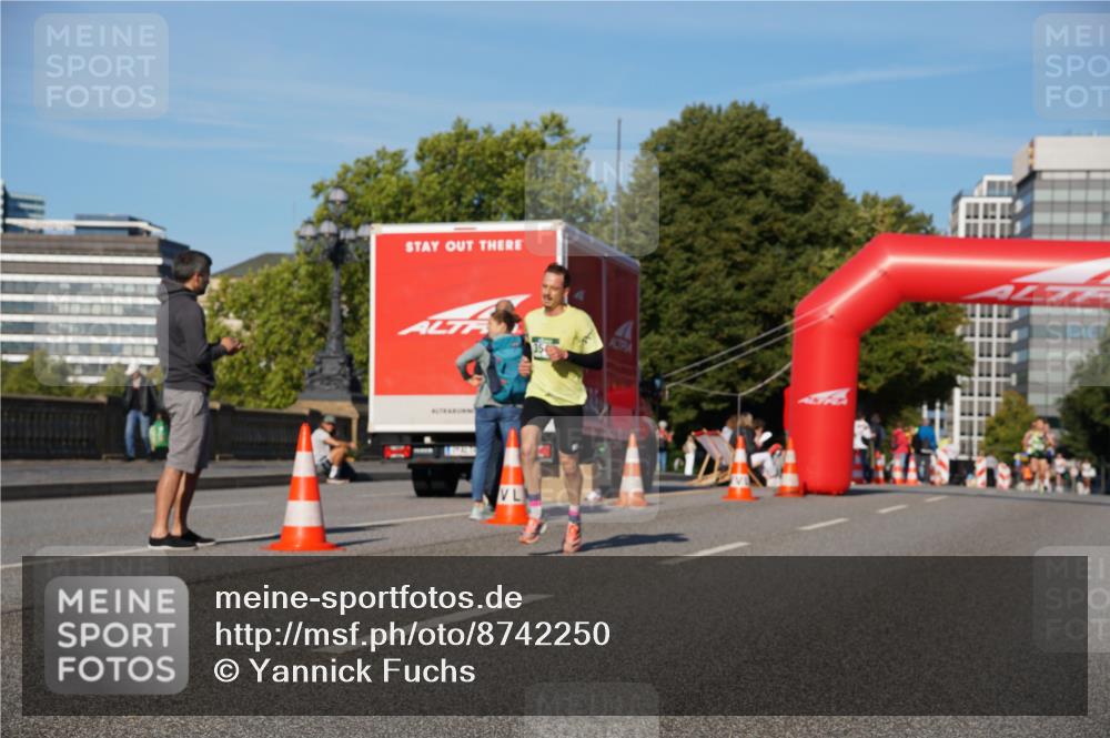 07.09.2025 - BARMER Alsterlauf Yannick Fuchs http://msf.ph/oto/8742250 07.09.2025 09:28:24 Laufen  meine-sportfotos.de