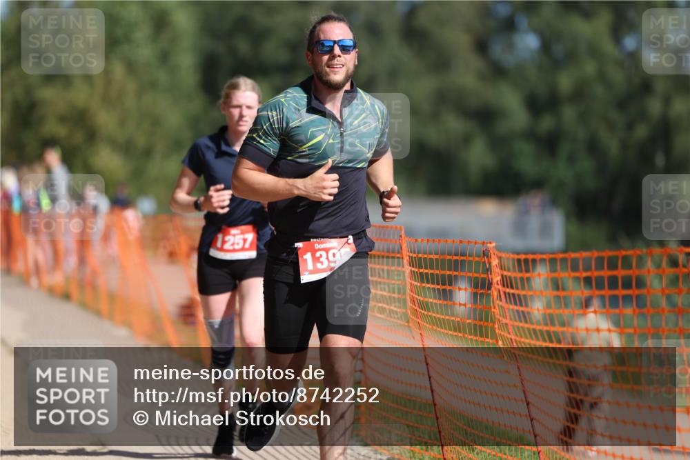 07.09.2025 - 19. Norderstedt Triathlon Michael Strokosch http://msf.ph/oto/8742252 07.09.2025 11:54:39 Laufen 819, 984, 1257, 1395 meine-sportfotos.de