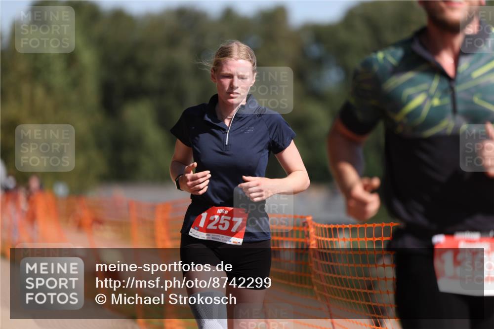 07.09.2025 - 19. Norderstedt Triathlon Michael Strokosch http://msf.ph/oto/8742299 07.09.2025 11:54:41 Laufen 1257, 1395 meine-sportfotos.de