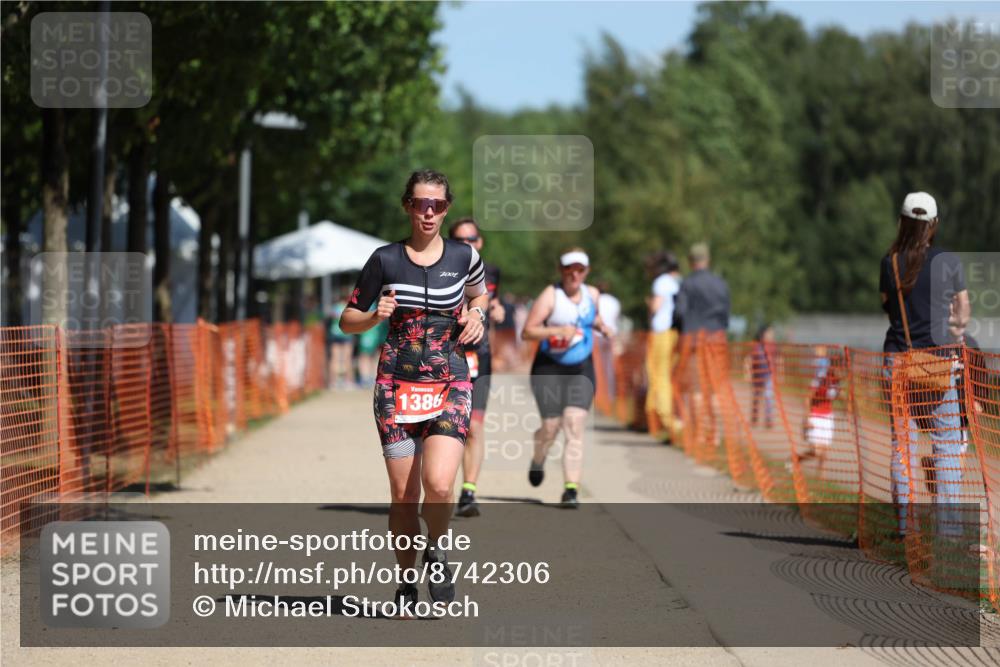 07.09.2025 - 19. Norderstedt Triathlon Michael Strokosch http://msf.ph/oto/8742306 07.09.2025 12:32:31 Laufen 779, 1370, 1386 meine-sportfotos.de