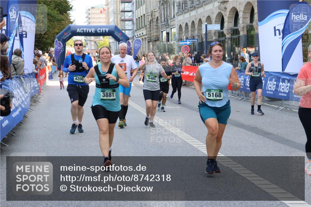 07.09.2025 - BARMER Alsterlauf Strokosch-Dieckow http://msf.ph/oto/8742318 07.09.2025 10:18:09 Ziel 2488, 3138, 3139, 3143, 3478, 4023, 4343, 4661, 4724, 4780, 5403, 5405, 8021, 8186 meine-sportfotos.de