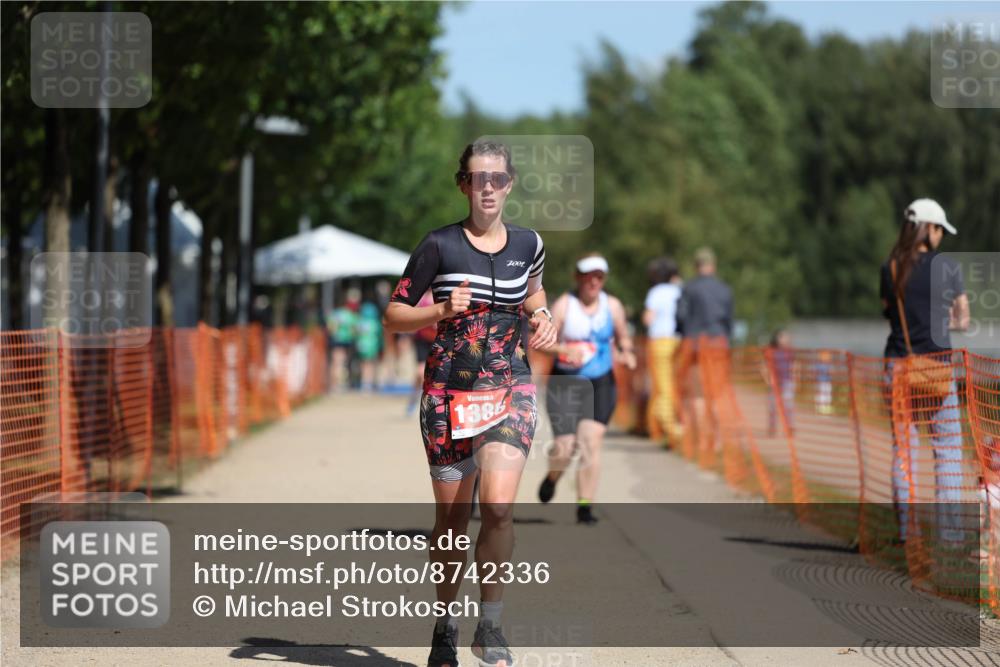07.09.2025 - 19. Norderstedt Triathlon Michael Strokosch http://msf.ph/oto/8742336 07.09.2025 12:32:32 Laufen 779, 1370, 1386 meine-sportfotos.de