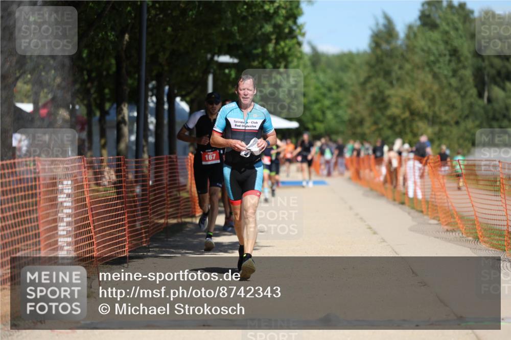 07.09.2025 - 19. Norderstedt Triathlon Michael Strokosch http://msf.ph/oto/8742343 07.09.2025 13:08:11 Laufen 167, 212, 249 meine-sportfotos.de