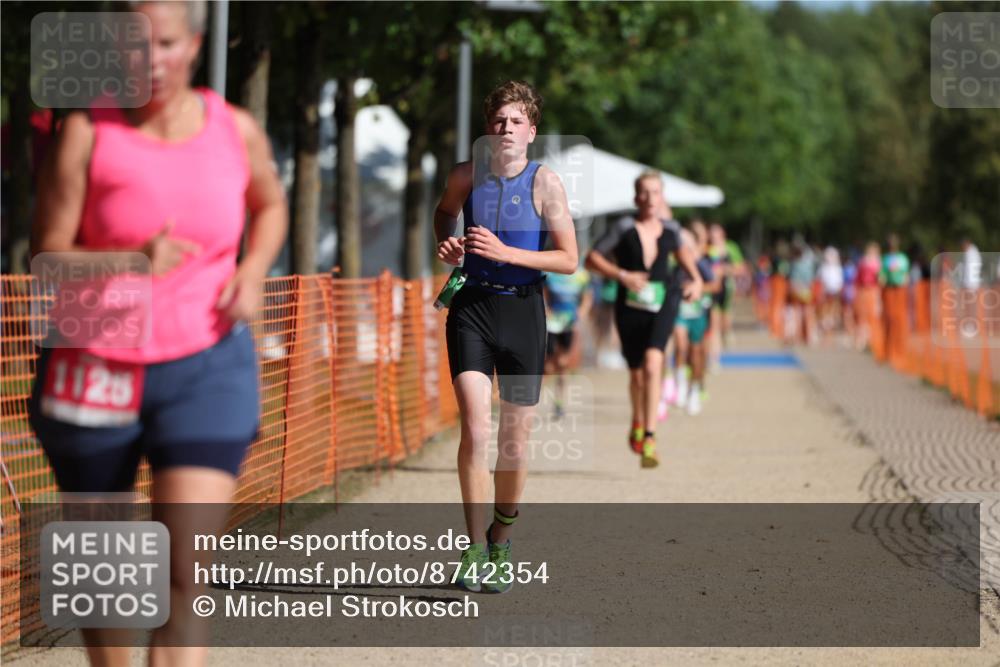 07.09.2025 - 19. Norderstedt Triathlon Michael Strokosch http://msf.ph/oto/8742354 07.09.2025 10:57:08 Laufen 58, 122, 636, 1125 meine-sportfotos.de