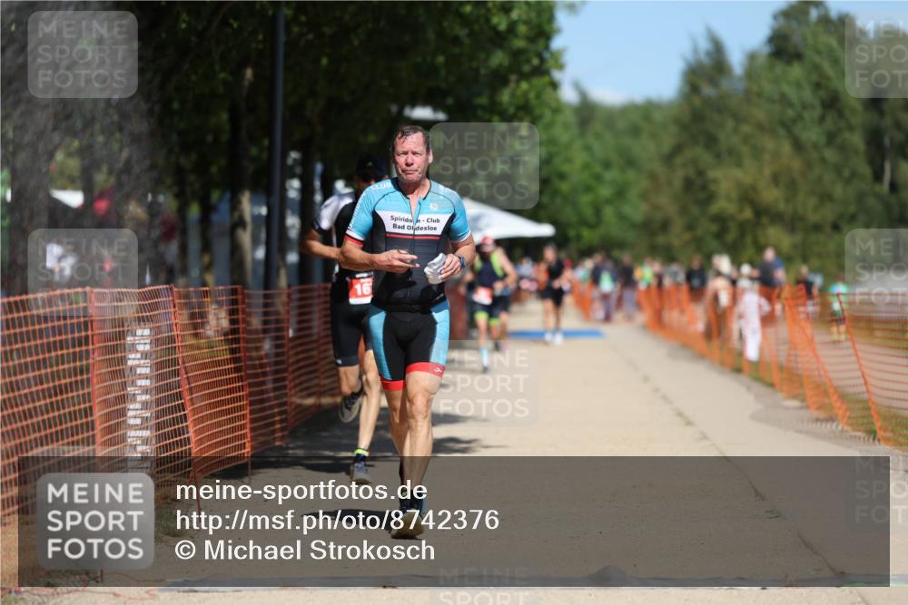 07.09.2025 - 19. Norderstedt Triathlon Michael Strokosch http://msf.ph/oto/8742376 07.09.2025 13:08:12 Laufen 167, 212, 249 meine-sportfotos.de