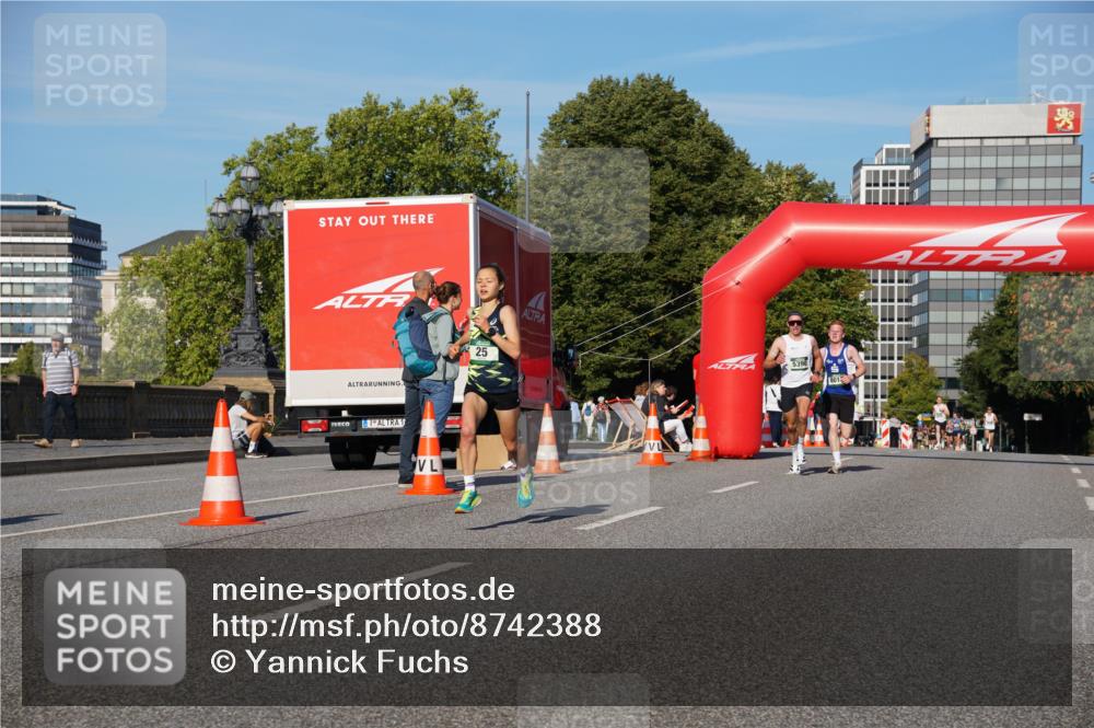 07.09.2025 - BARMER Alsterlauf Yannick Fuchs http://msf.ph/oto/8742388 07.09.2025 09:28:31 Laufen 1, 25, 5390, 801 meine-sportfotos.de
