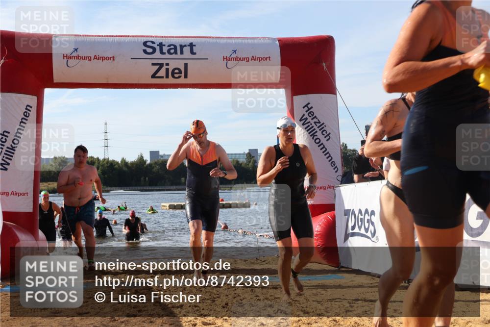 07.09.2025 - 19. Norderstedt Triathlon Luisa Fischer http://msf.ph/oto/8742393 07.09.2025 10:05:54 Schwimmen 1111, 1114, 1119, 1126, 1131, 1132, 1135, 1144, 1146 meine-sportfotos.de