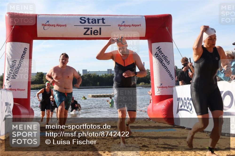 07.09.2025 - 19. Norderstedt Triathlon Luisa Fischer http://msf.ph/oto/8742422 07.09.2025 10:05:55 Schwimmen 1111, 1114, 1119, 1126, 1131, 1132, 1135, 1144, 1146 meine-sportfotos.de