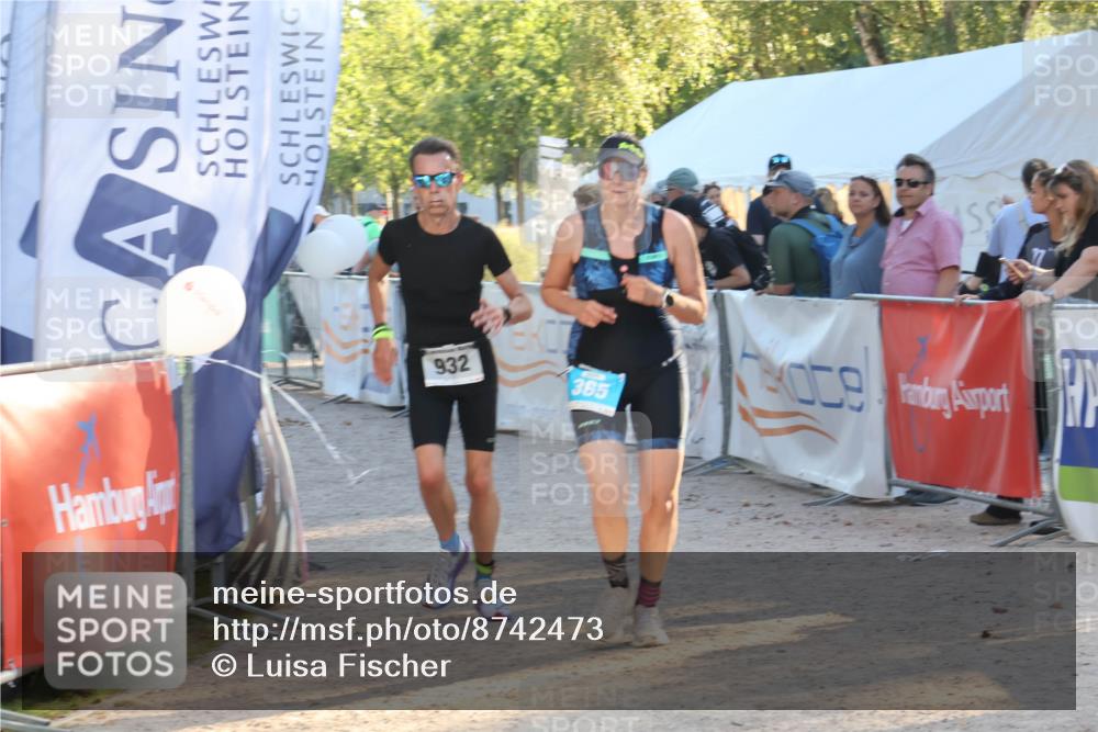 07.09.2025 - 19. Norderstedt Triathlon Luisa Fischer http://msf.ph/oto/8742473 07.09.2025 17:00:05 Ziel 365, 932, 1568 meine-sportfotos.de