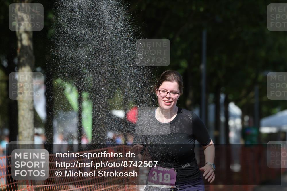 07.09.2025 - 19. Norderstedt Triathlon Michael Strokosch http://msf.ph/oto/8742507 07.09.2025 13:54:15 Laufen 319, 1261 meine-sportfotos.de