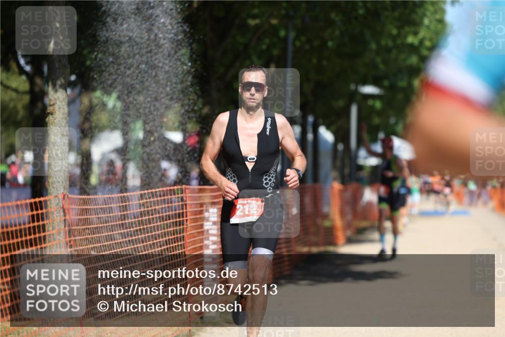 07.09.2025 - 19. Norderstedt Triathlon Michael Strokosch http://msf.ph/oto/8742513 07.09.2025 13:08:16 Laufen 167, 205, 212, 249 meine-sportfotos.de