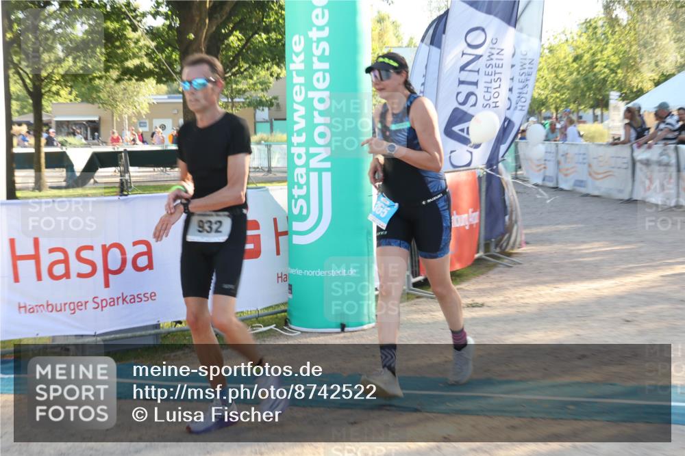 07.09.2025 - 19. Norderstedt Triathlon Luisa Fischer http://msf.ph/oto/8742522 07.09.2025 17:00:07 Ziel 365, 932, 1568 meine-sportfotos.de
