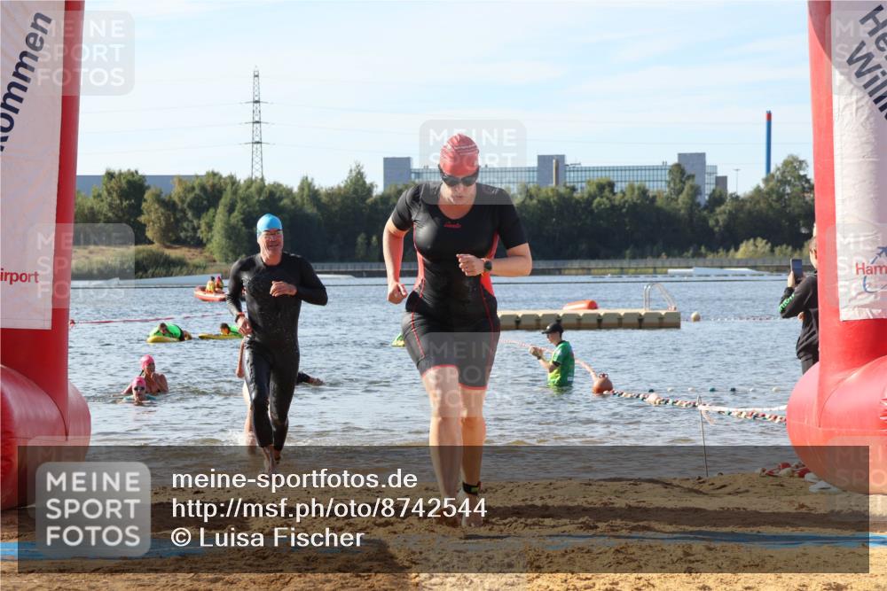 07.09.2025 - 19. Norderstedt Triathlon Luisa Fischer http://msf.ph/oto/8742544 07.09.2025 10:06:03 Schwimmen 1112, 1114, 1126, 1131, 1132, 1135, 1137, 1140, 1144, 1146 meine-sportfotos.de