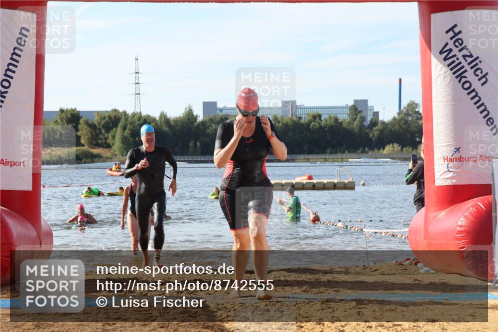 07.09.2025 - 19. Norderstedt Triathlon Luisa Fischer http://msf.ph/oto/8742555 07.09.2025 10:06:03 Schwimmen 1112, 1114, 1126, 1131, 1132, 1135, 1137, 1140, 1144, 1146 meine-sportfotos.de