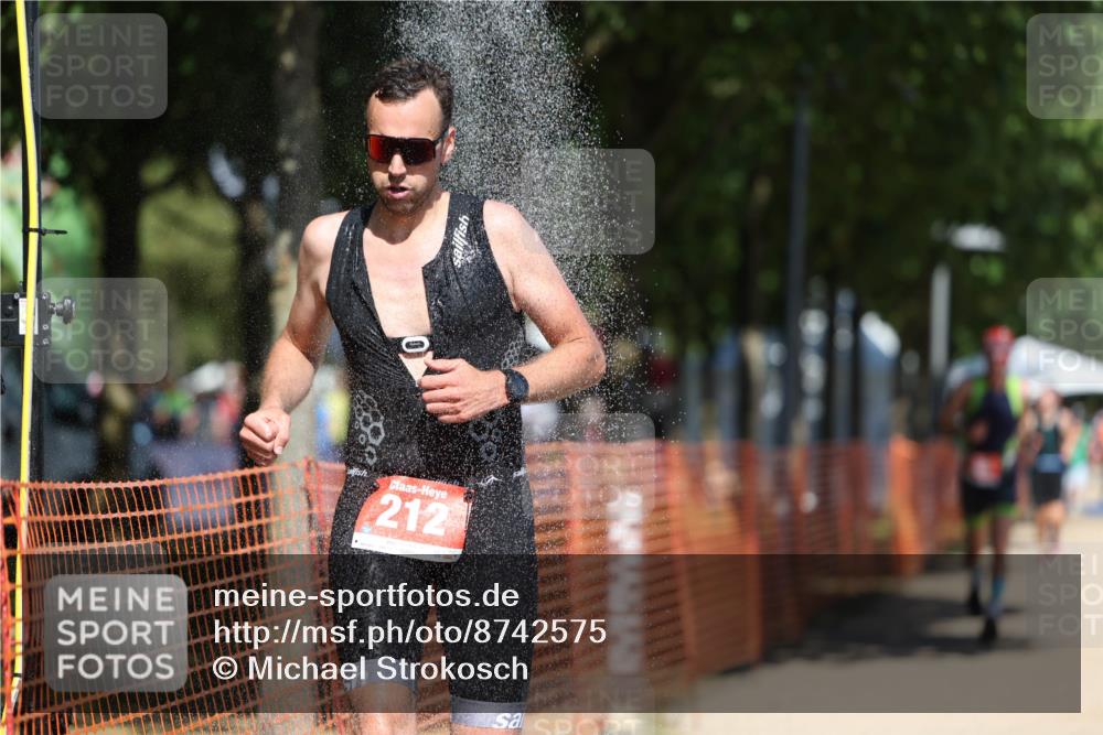 07.09.2025 - 19. Norderstedt Triathlon Michael Strokosch http://msf.ph/oto/8742575 07.09.2025 13:08:17 Laufen 167, 205, 212, 249 meine-sportfotos.de