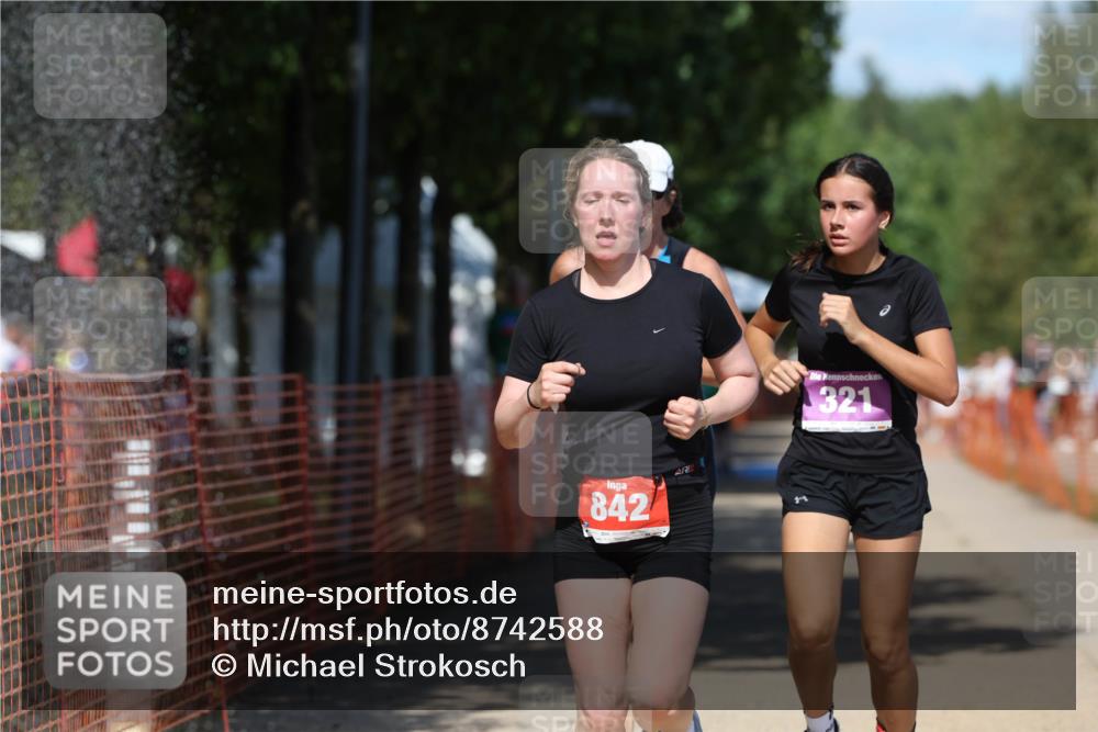 07.09.2025 - 19. Norderstedt Triathlon Michael Strokosch http://msf.ph/oto/8742588 07.09.2025 13:54:44 Laufen 270, 321, 842 meine-sportfotos.de