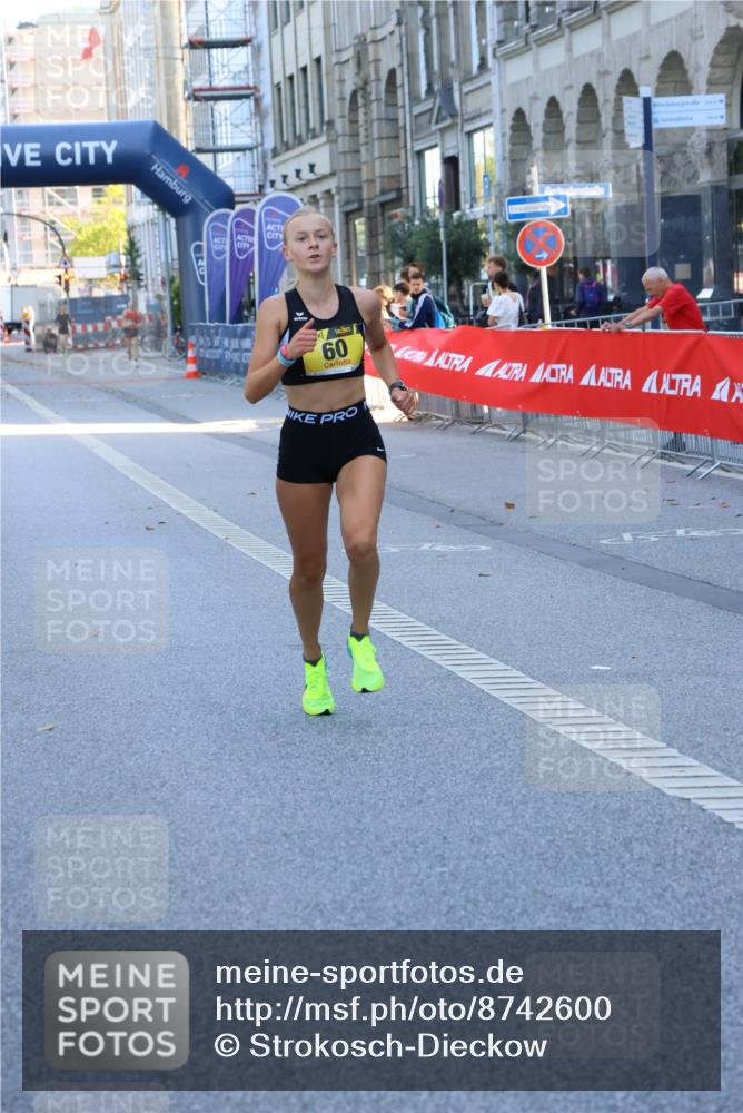 07.09.2025 - BARMER Alsterlauf Strokosch-Dieckow http://msf.ph/oto/8742600 07.09.2025 11:18:02 Ziel  meine-sportfotos.de