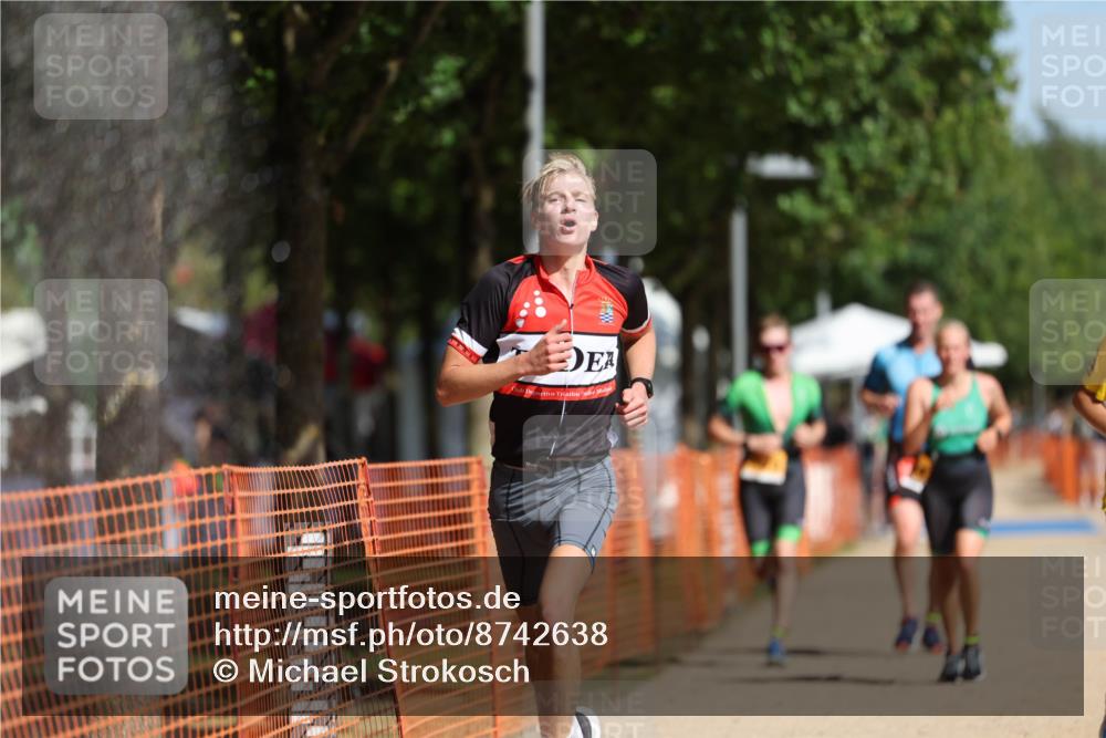 07.09.2025 - 19. Norderstedt Triathlon Michael Strokosch http://msf.ph/oto/8742638 07.09.2025 11:55:24 Laufen 228, 710, 734, 746, 1164, 1173, 1202 meine-sportfotos.de