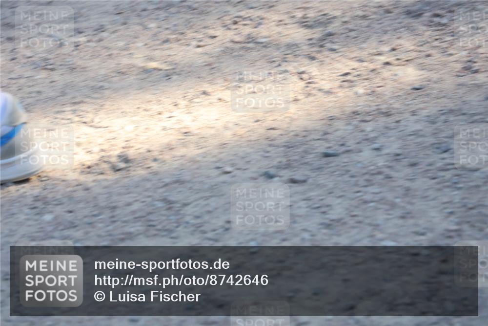 07.09.2025 - 19. Norderstedt Triathlon Luisa Fischer http://msf.ph/oto/8742646 07.09.2025 17:00:42 Ziel 938 meine-sportfotos.de