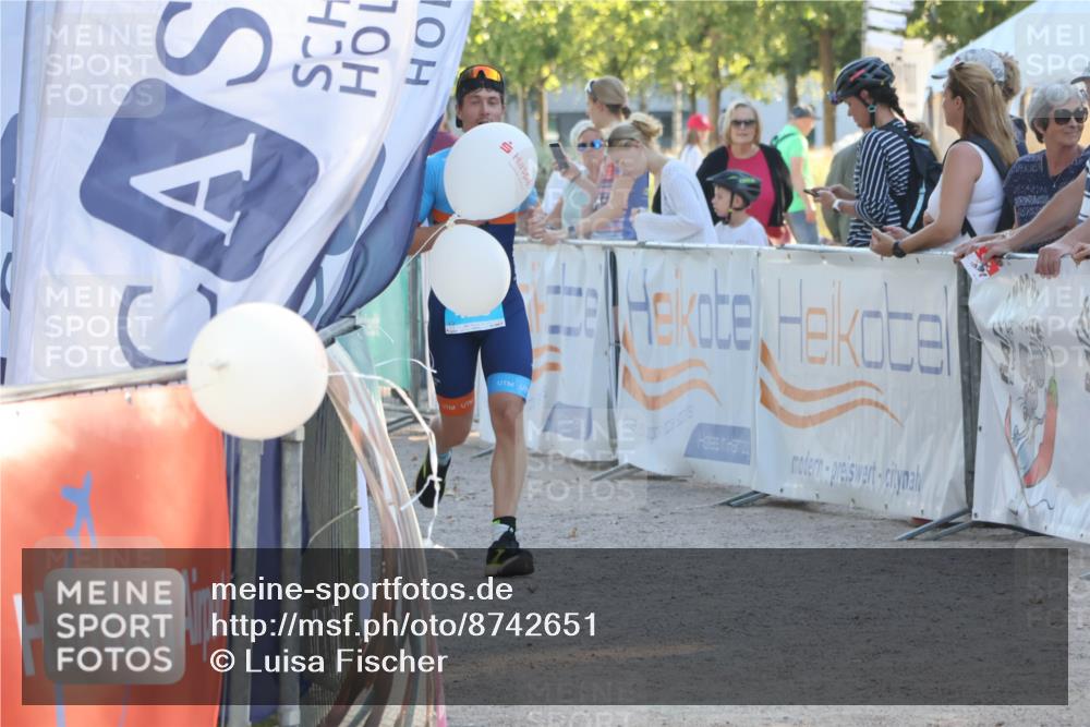 07.09.2025 - 19. Norderstedt Triathlon Luisa Fischer http://msf.ph/oto/8742651 07.09.2025 17:01:16 Ziel  meine-sportfotos.de