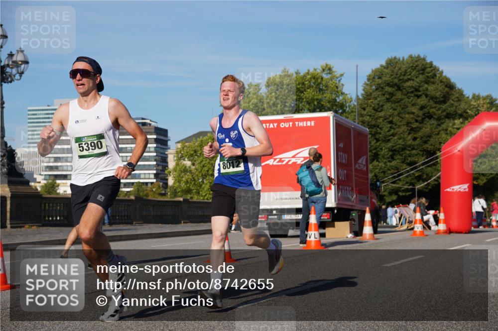 07.09.2025 - BARMER Alsterlauf Yannick Fuchs http://msf.ph/oto/8742655 07.09.2025 09:28:35 Laufen 5390, 8012 meine-sportfotos.de