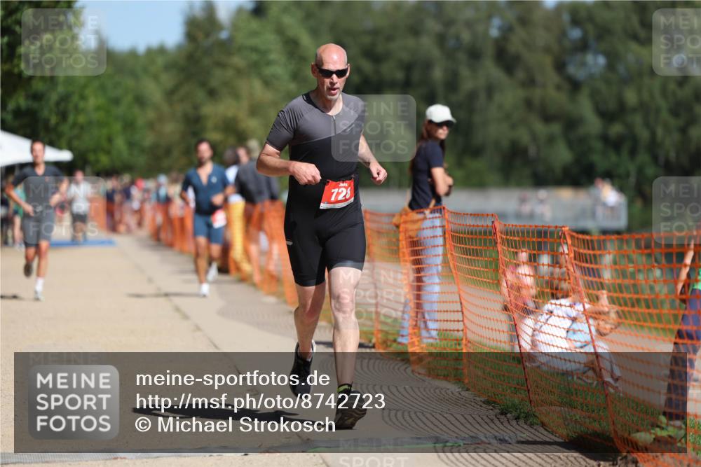 07.09.2025 - 19. Norderstedt Triathlon Michael Strokosch http://msf.ph/oto/8742723 07.09.2025 12:32:57 Laufen 245, 258, 728 meine-sportfotos.de