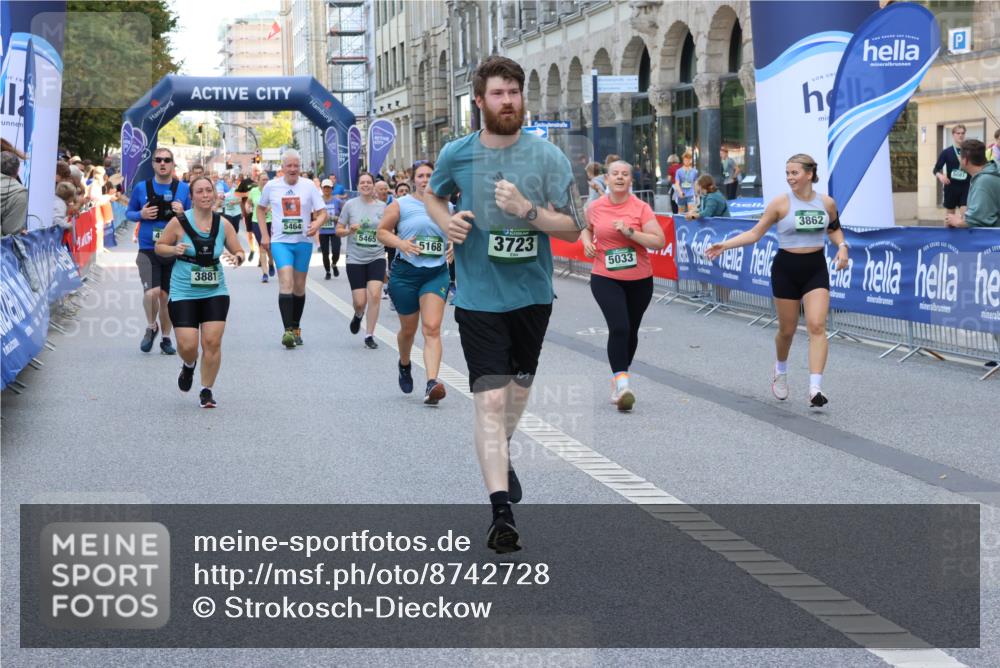 07.09.2025 - BARMER Alsterlauf Strokosch-Dieckow http://msf.ph/oto/8742728 07.09.2025 10:18:07 Ziel 2488, 2571, 2715, 3138, 3139, 3478, 4023, 4343, 4661, 4724, 5403, 5405, 8021, 8186 meine-sportfotos.de