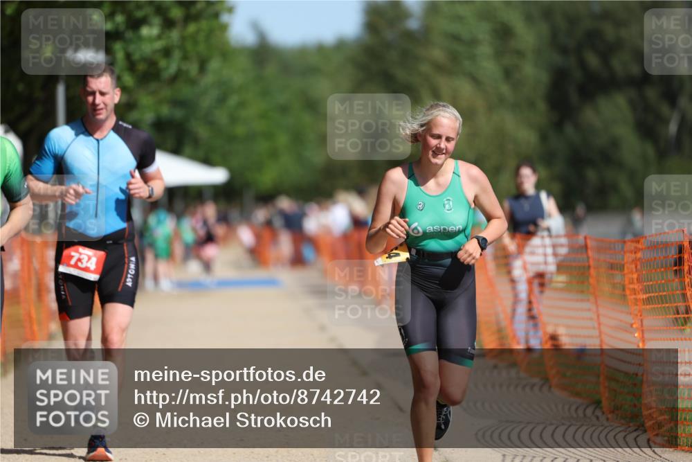 07.09.2025 - 19. Norderstedt Triathlon Michael Strokosch http://msf.ph/oto/8742742 07.09.2025 11:55:29 Laufen 228, 710, 734, 1164, 1173, 1202 meine-sportfotos.de
