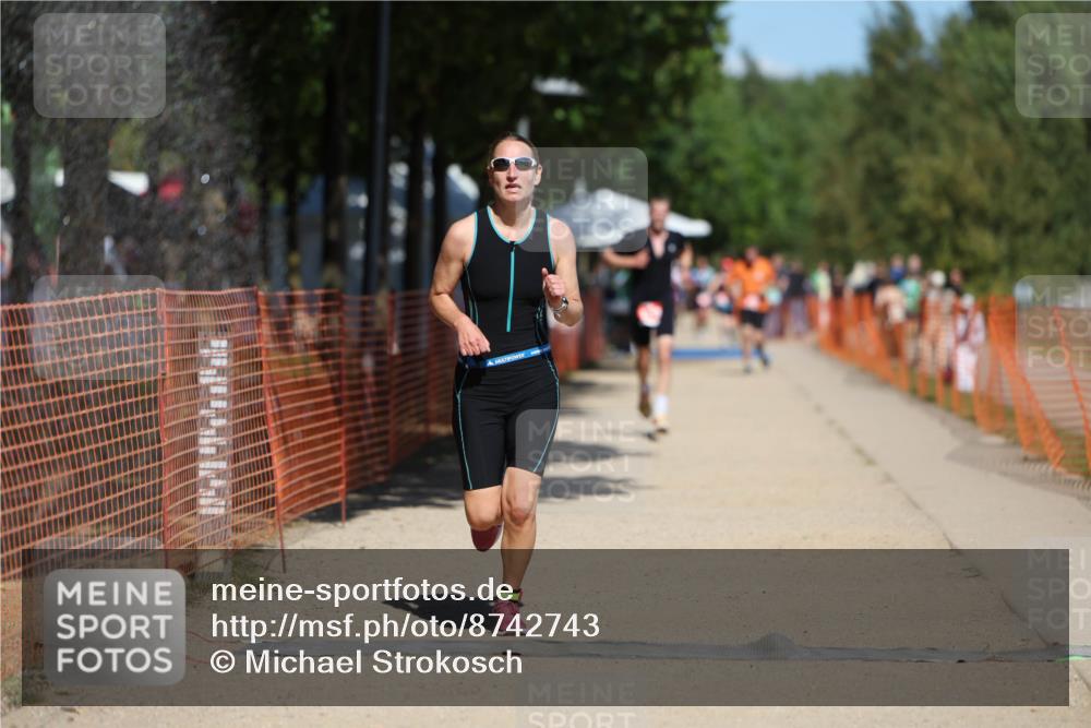 07.09.2025 - 19. Norderstedt Triathlon Michael Strokosch http://msf.ph/oto/8742743 07.09.2025 13:08:26 Laufen 282, 759, 1212 meine-sportfotos.de