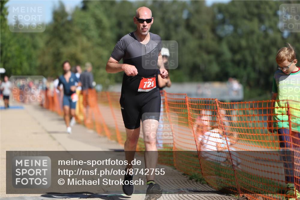 07.09.2025 - 19. Norderstedt Triathlon Michael Strokosch http://msf.ph/oto/8742755 07.09.2025 12:32:57 Laufen 245, 258, 728 meine-sportfotos.de