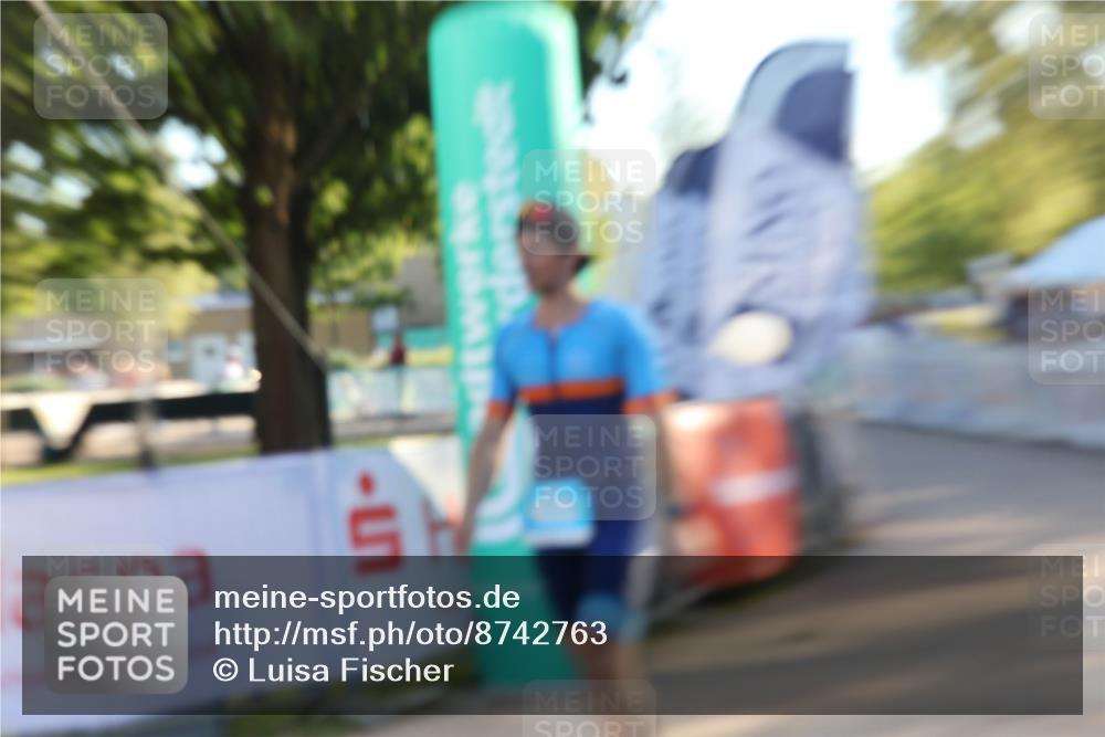 07.09.2025 - 19. Norderstedt Triathlon Luisa Fischer http://msf.ph/oto/8742763 07.09.2025 17:01:22 Ziel 425 meine-sportfotos.de