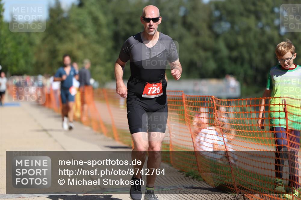 07.09.2025 - 19. Norderstedt Triathlon Michael Strokosch http://msf.ph/oto/8742764 07.09.2025 12:32:58 Laufen 245, 258, 728 meine-sportfotos.de