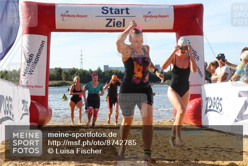 07.09.2025 - 19. Norderstedt Triathlon Luisa Fischer http://msf.ph/oto/8742785 07.09.2025 10:06:18 Schwimmen 1115, 1125, 1137, 1140, 1143, 1148, 1150 meine-sportfotos.de