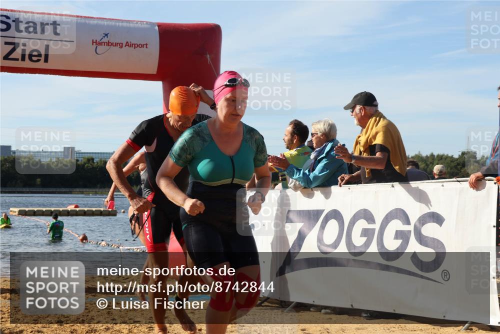 07.09.2025 - 19. Norderstedt Triathlon Luisa Fischer http://msf.ph/oto/8742844 07.09.2025 10:06:21 Schwimmen 1115, 1125, 1130, 1143, 1148, 1150 meine-sportfotos.de
