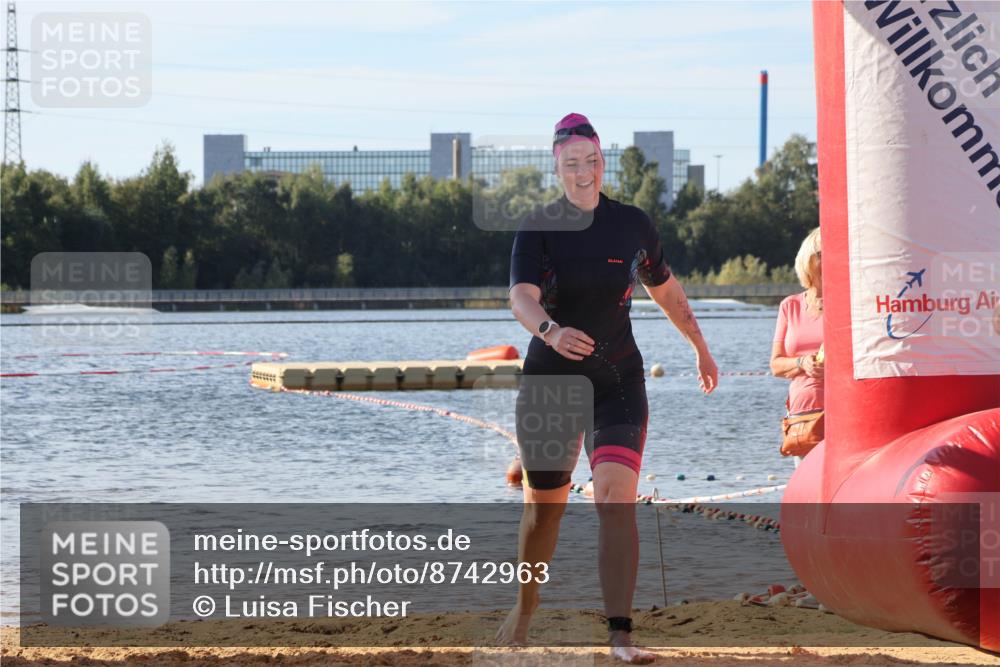 07.09.2025 - 19. Norderstedt Triathlon Luisa Fischer http://msf.ph/oto/8742963 07.09.2025 10:06:50 Schwimmen 1123 meine-sportfotos.de