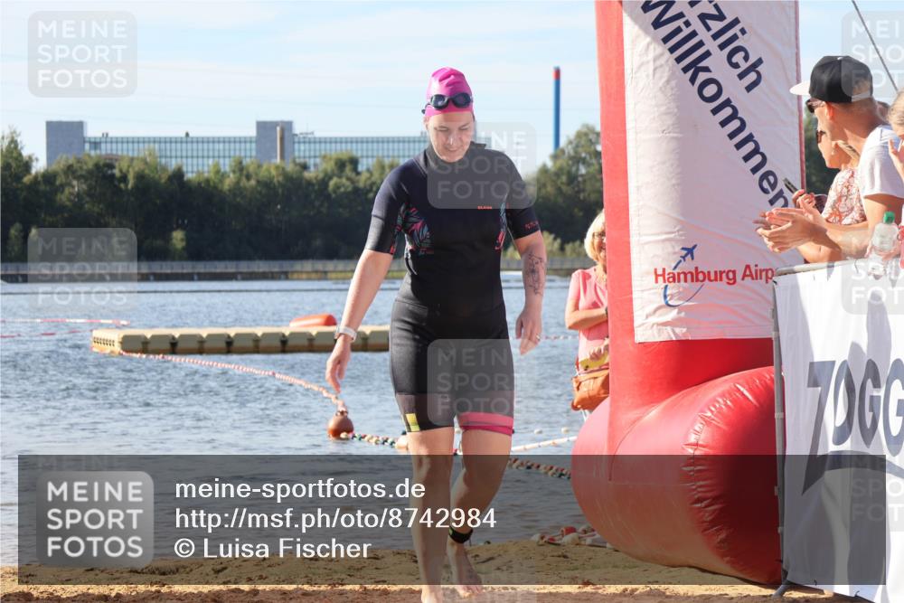 07.09.2025 - 19. Norderstedt Triathlon Luisa Fischer http://msf.ph/oto/8742984 07.09.2025 10:06:51 Schwimmen 1123 meine-sportfotos.de